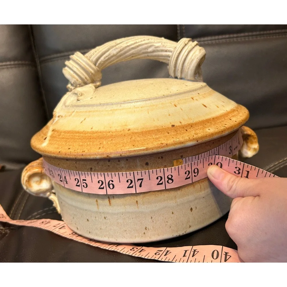 VTG. Handmade Earthenware Lidded/Handle Dish. Glazed, Cream/Brown.